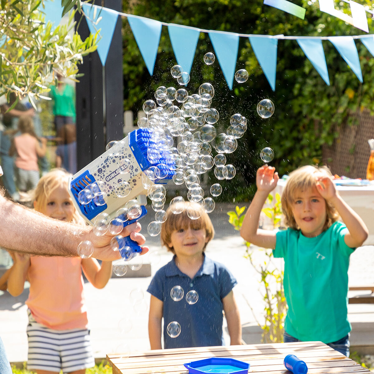 Gigantisk bubbelpistol med LED Gubles XL InnovaGoods